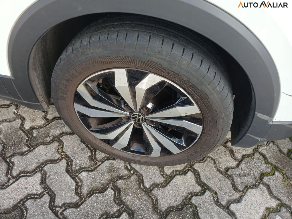VOLKSWAGEN T-CROSS 1.4 250 TSI TOTAL FLEX HIGHLINE AUTOMÁTICO