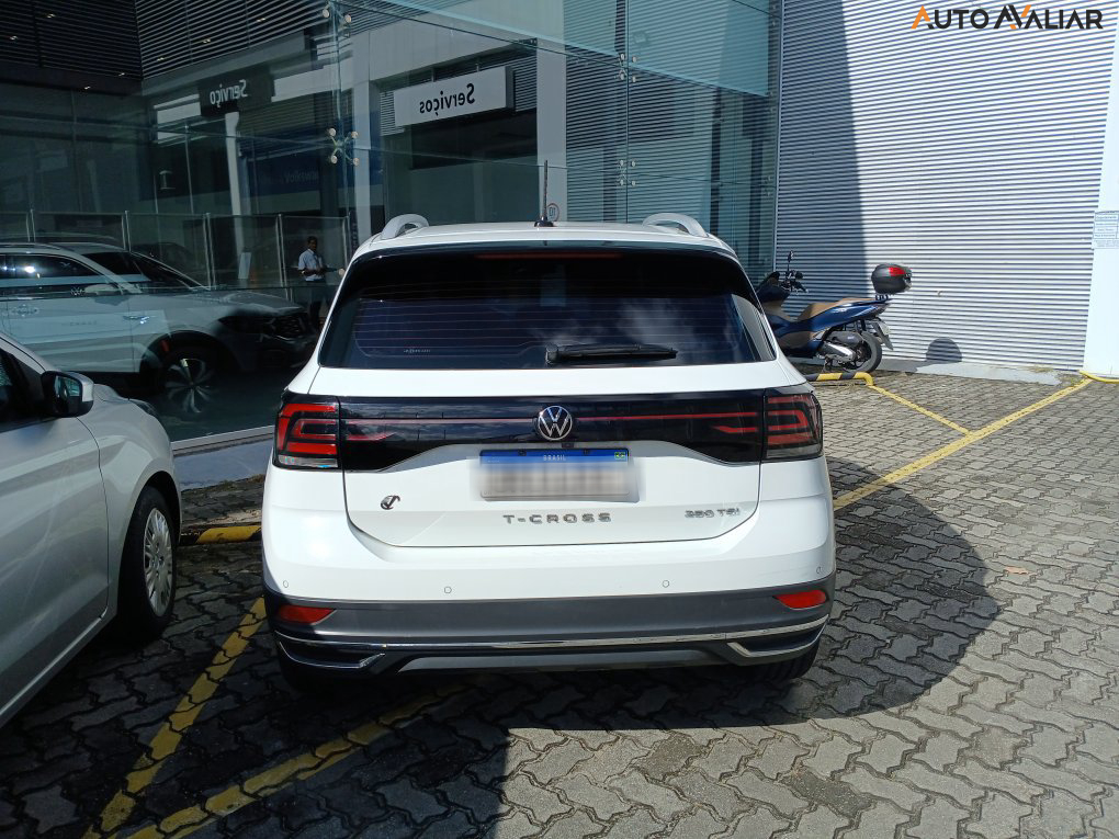 VOLKSWAGEN T-CROSS 1.4 250 TSI TOTAL FLEX HIGHLINE AUTOMÁTICO