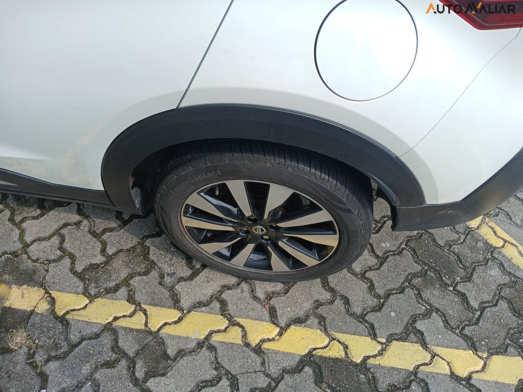 NISSAN KICKS 1.6 16V FLEXSTART SL 4P XTRONIC
