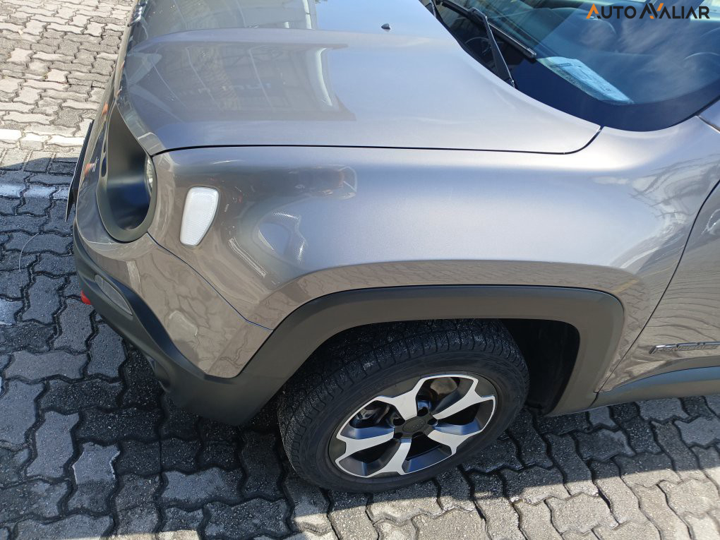 JEEP RENEGADE 2.0 16V TURBO DIESEL TRAILHAWK 4P 4X4 AUTOMATICO