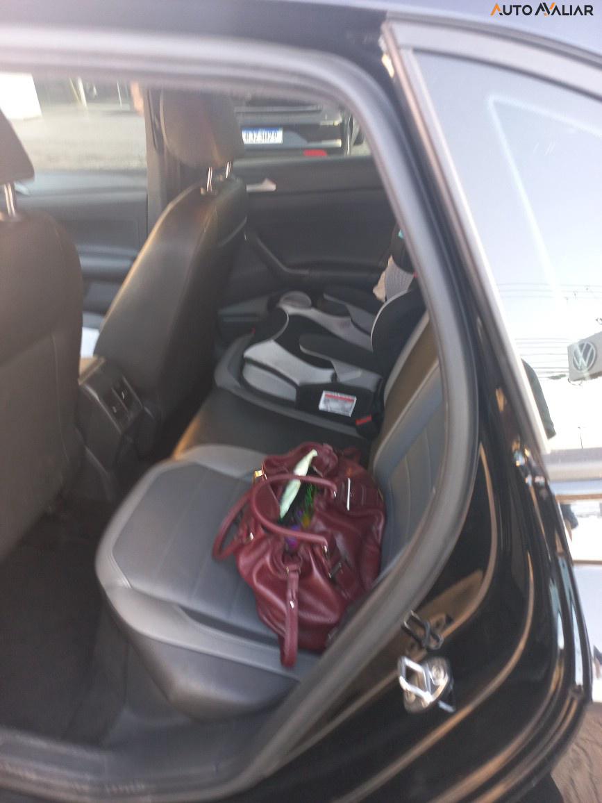 VOLKSWAGEN NIVUS 1.0 200 TSI TOTAL FLEX HIGHLINE AUTOM&Aacute;TICO