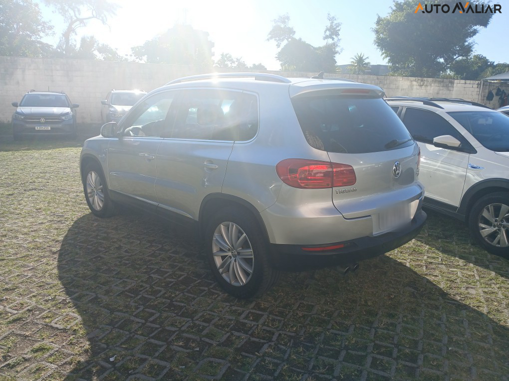 VOLKSWAGEN TIGUAN 2.0 TSI R-LINE 16V TURBO GASOLINA 4P TIPTRONIC