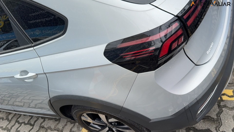 VOLKSWAGEN NIVUS 1.0 200 TSI TOTAL FLEX HIGHLINE AUTOM&Aacute;TICO