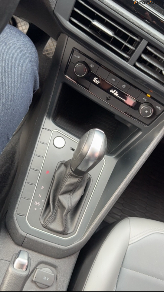 VOLKSWAGEN NIVUS 1.0 200 TSI TOTAL FLEX HIGHLINE AUTOM&Aacute;TICO