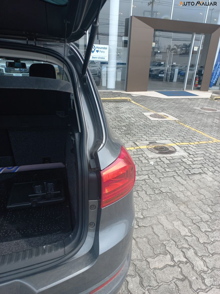 VOLKSWAGEN TIGUAN 2.0 TSI R-LINE 16V TURBO GASOLINA 4P TIPTRONIC