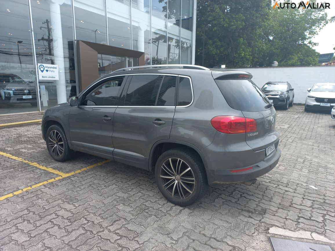 VOLKSWAGEN TIGUAN 2.0 TSI R-LINE 16V TURBO GASOLINA 4P TIPTRONIC