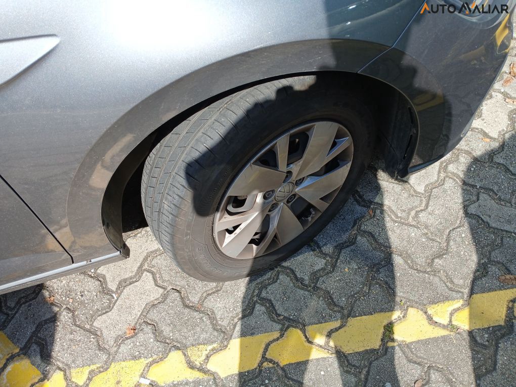 VOLKSWAGEN POLO 1.0 MPI MANUAL