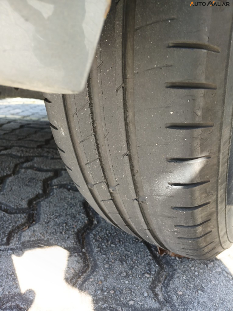 VOLKSWAGEN POLO 1.0 MPI MANUAL