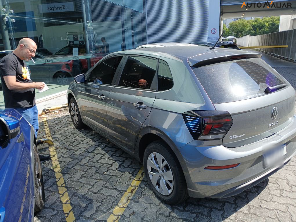 VOLKSWAGEN POLO 1.0 MPI MANUAL