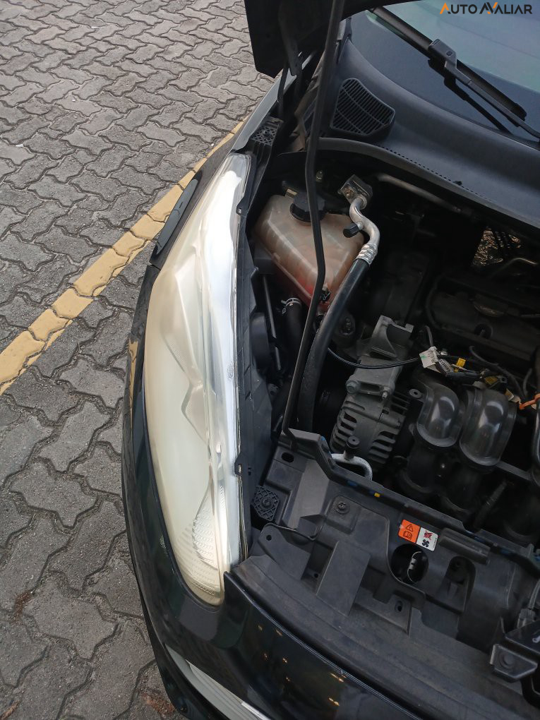 FORD FIESTA 1.5 SE HATCH 16V FLEX 4P MANUAL