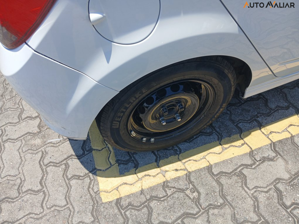 CHEVROLET ONIX 1.0 MPFI JOY 8V FLEX 4P MANUAL