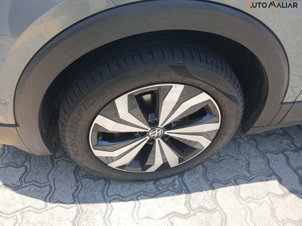VOLKSWAGEN T-CROSS 1.4 250 TSI TOTAL FLEX HIGHLINE AUTOM&Aacute;TICO