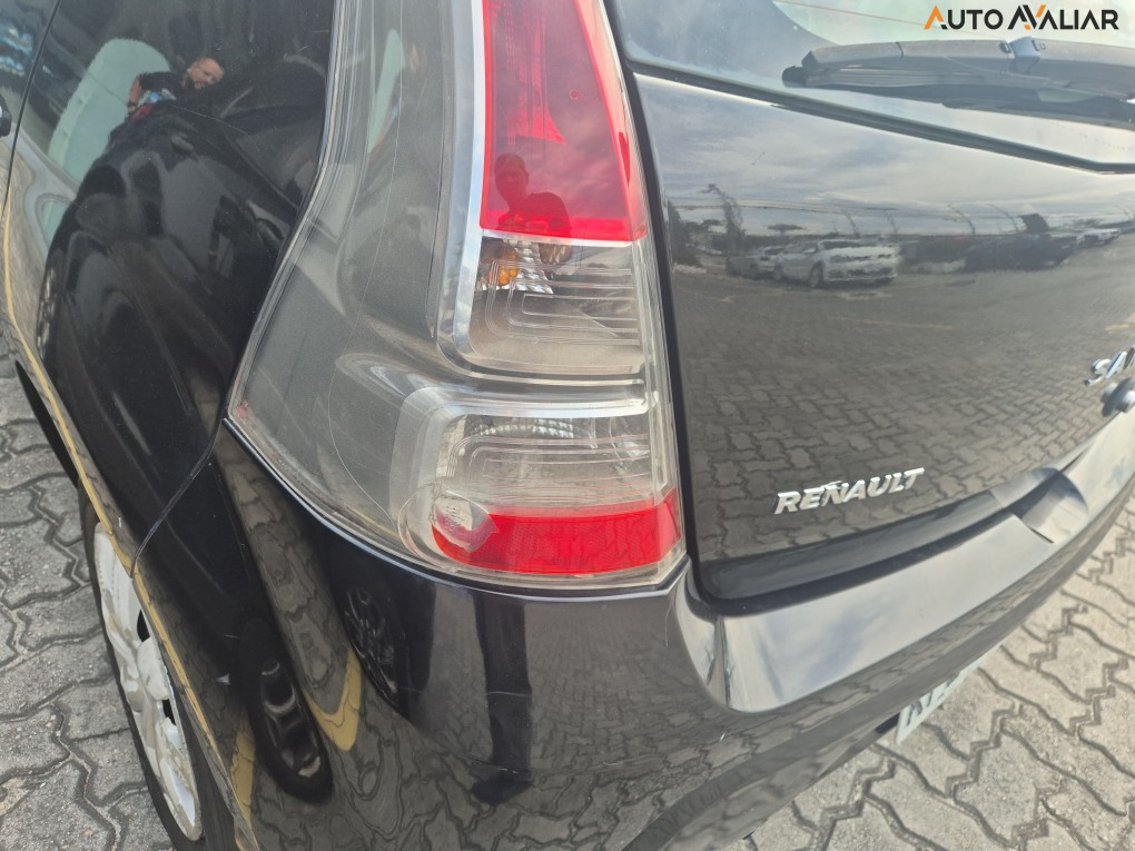 RENAULT SANDERO 1.0 EXPRESSION 16V FLEX 4P MANUAL