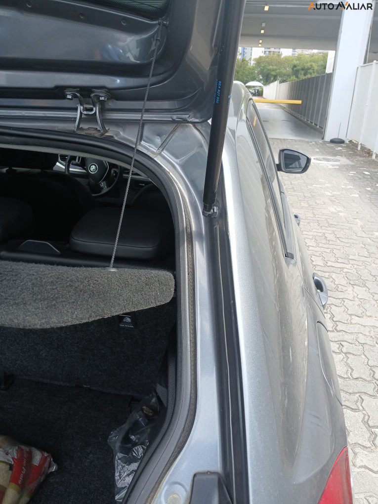 VOLKSWAGEN POLO 1.0 200 TSI HIGHLINE AUTOMATICO