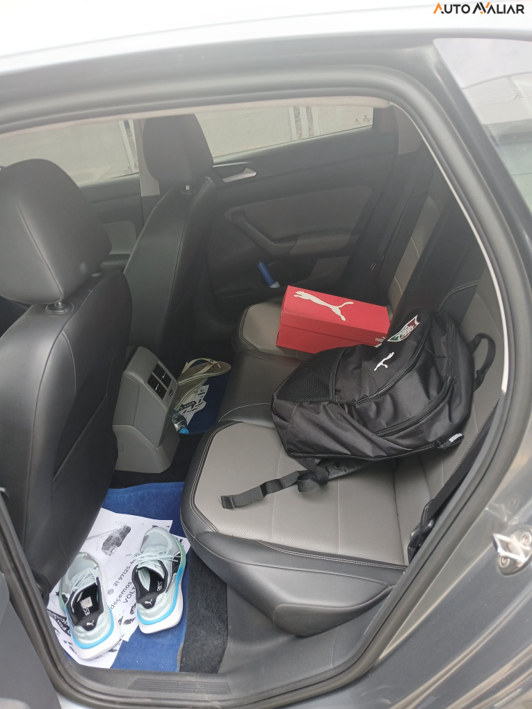 VOLKSWAGEN POLO 1.0 200 TSI HIGHLINE AUTOMATICO