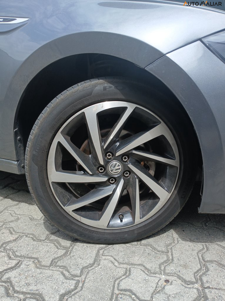 VOLKSWAGEN POLO 1.0 200 TSI HIGHLINE AUTOMATICO