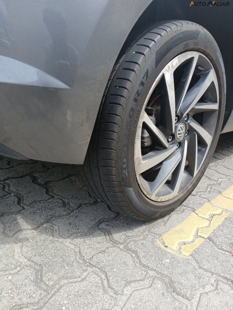 VOLKSWAGEN POLO 1.0 200 TSI HIGHLINE AUTOMATICO