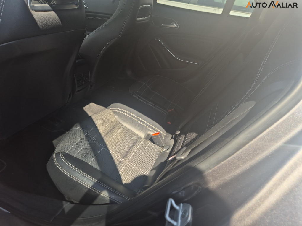 MERCEDES-BENZ GLA 250 2.0 16V TURBO GASOLINA SPORT 4P AUTOMATICO