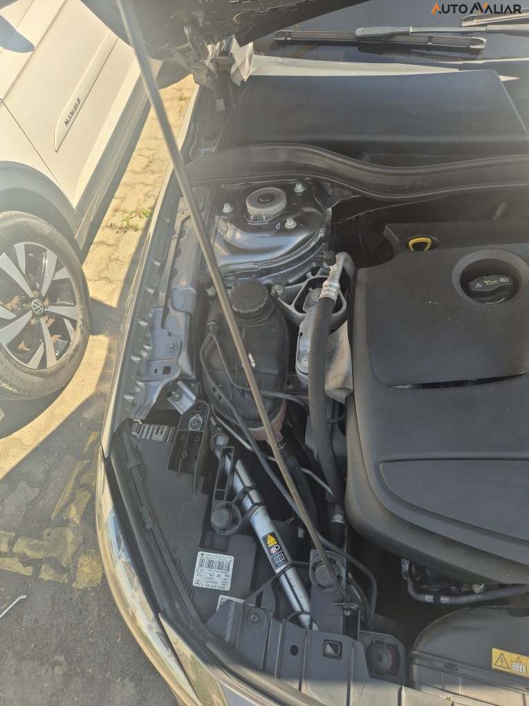 MERCEDES-BENZ GLA 250 2.0 16V TURBO GASOLINA SPORT 4P AUTOMATICO