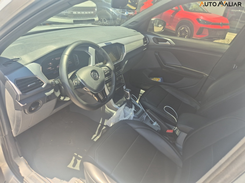 VOLKSWAGEN T-CROSS 1.0 200 TSI TOTAL FLEX COMFORTLINE AUTOM&Aacute;TICO