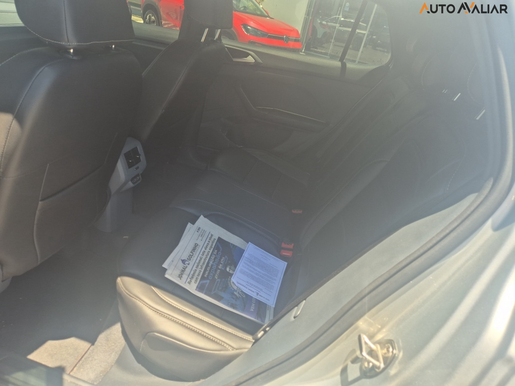 VOLKSWAGEN T-CROSS 1.0 200 TSI TOTAL FLEX COMFORTLINE AUTOM&Aacute;TICO