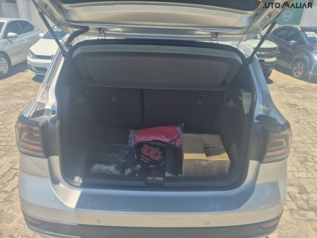 VOLKSWAGEN T-CROSS 1.0 200 TSI TOTAL FLEX COMFORTLINE AUTOM&Aacute;TICO