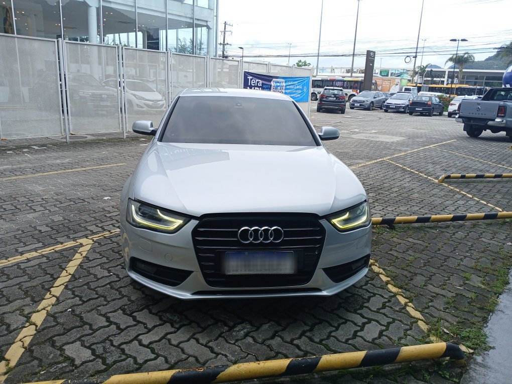 AUDI A4 2.0 TFSI AMBIENTE 183CV GASOLINA 4P MULTITRONIC