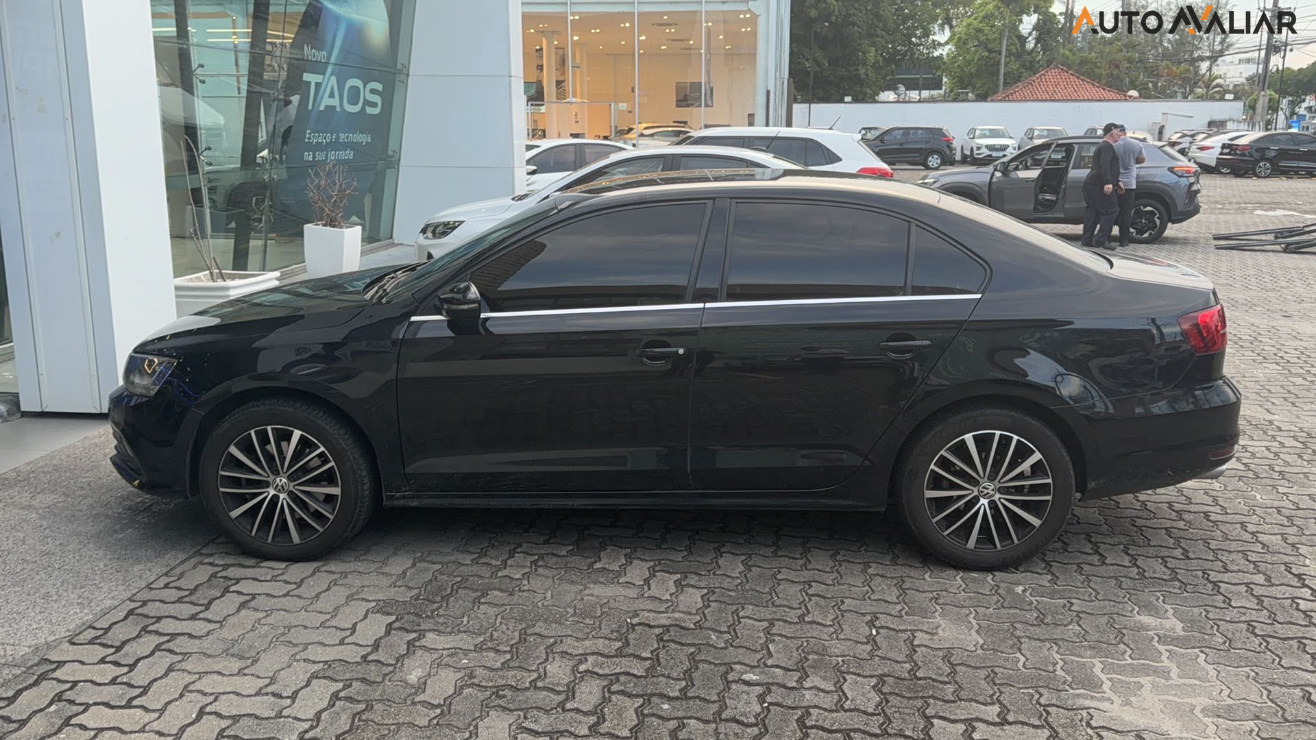 VOLKSWAGEN JETTA 2.0 TSI HIGHLINE 211CV GASOLINA 4P TIPTRONIC