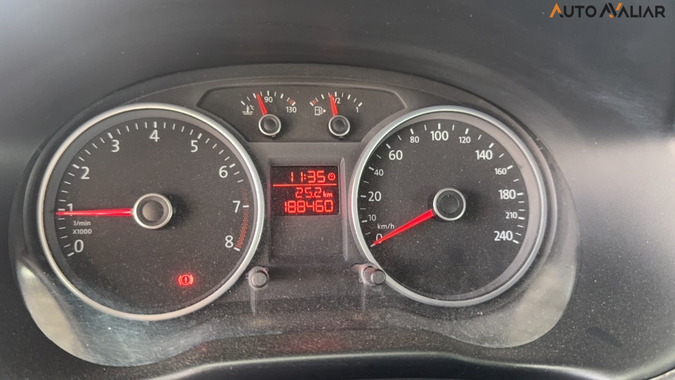 VOLKSWAGEN VOYAGE 1.6 MI 8V FLEX 4P MANUAL