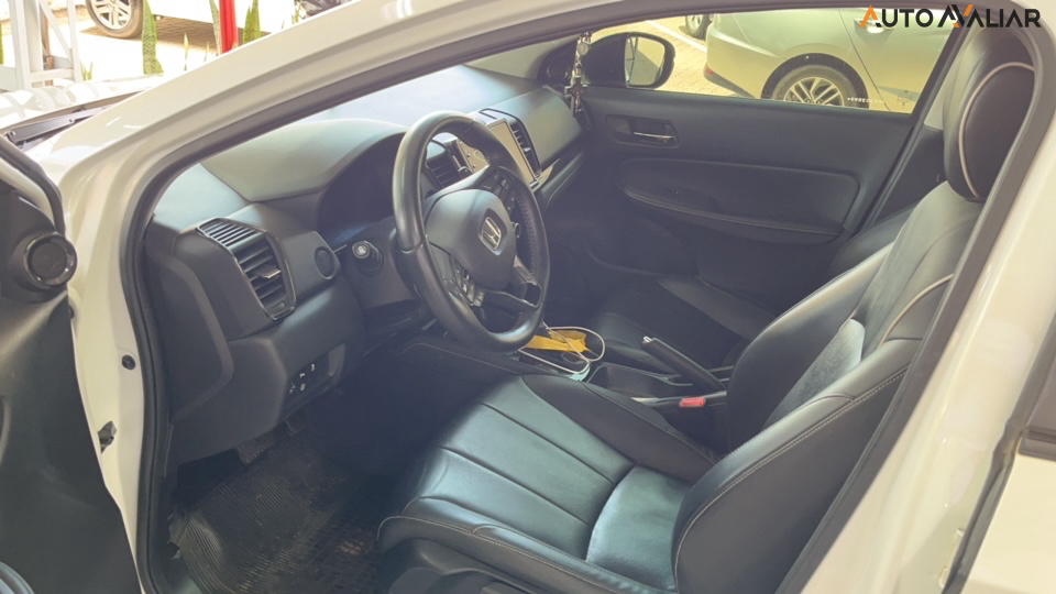 HONDA CITY 1.5 I-VTEC FLEX HATCH TOURING CVT