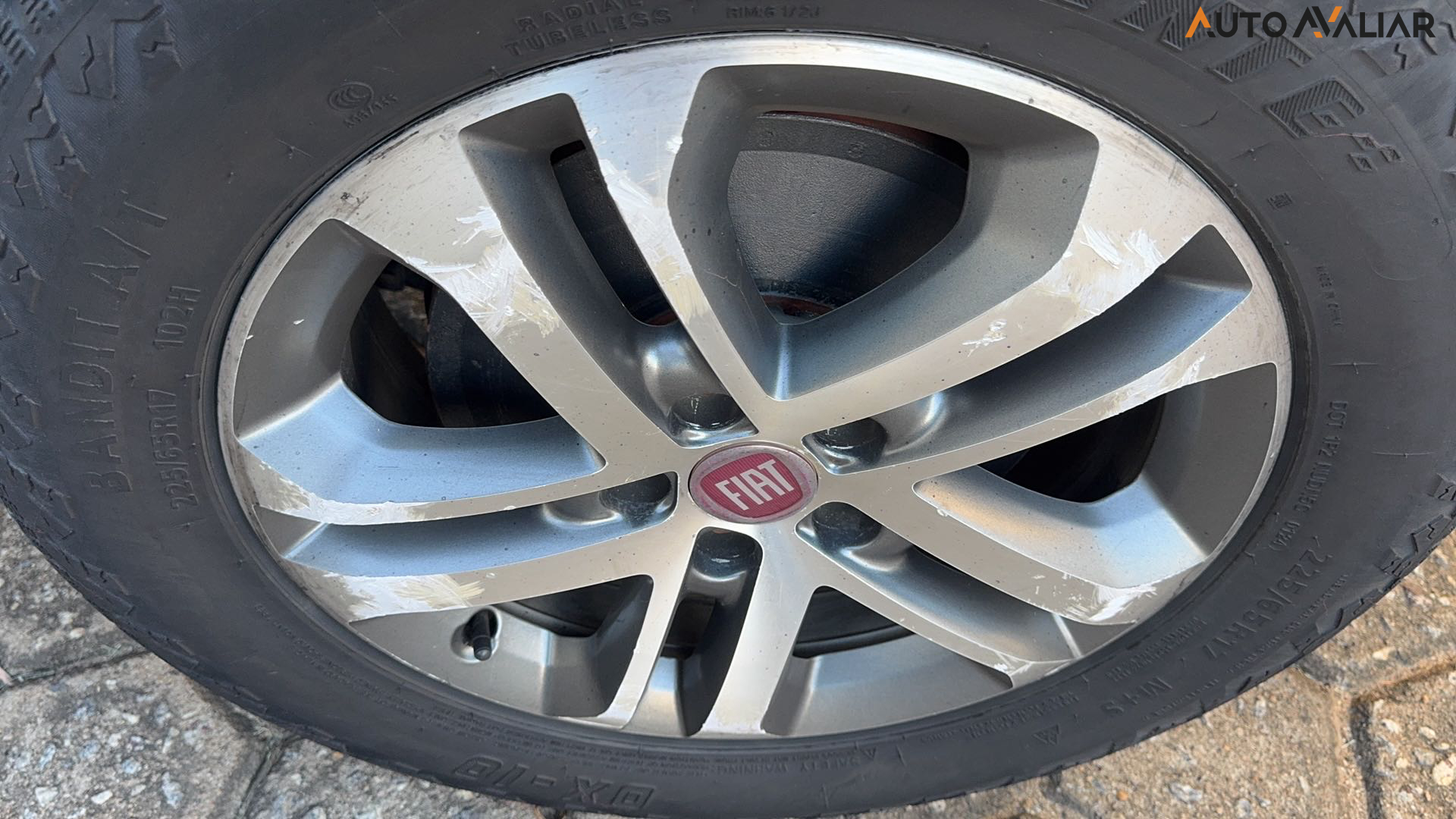 FIAT TORO 2.0 16V TURBO DIESEL FREEDOM 4WD AT9