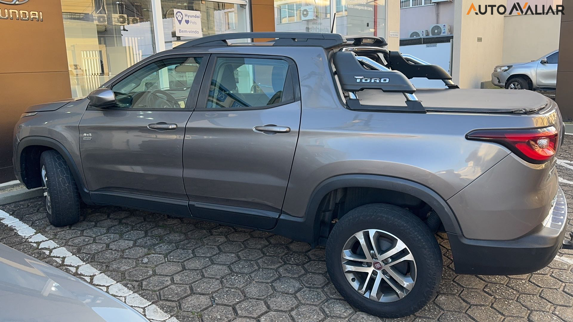 FIAT TORO 2.0 16V TURBO DIESEL FREEDOM 4WD AT9