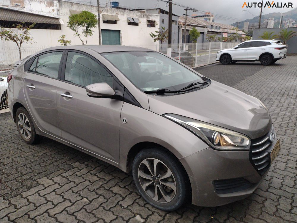 HYUNDAI HB20S 1.6 COMFORT PLUS 16V FLEX 4P AUTOMATICO