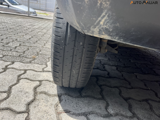 RENAULT KWID 1.0 12V SCE FLEX OUTSIDER MANUAL