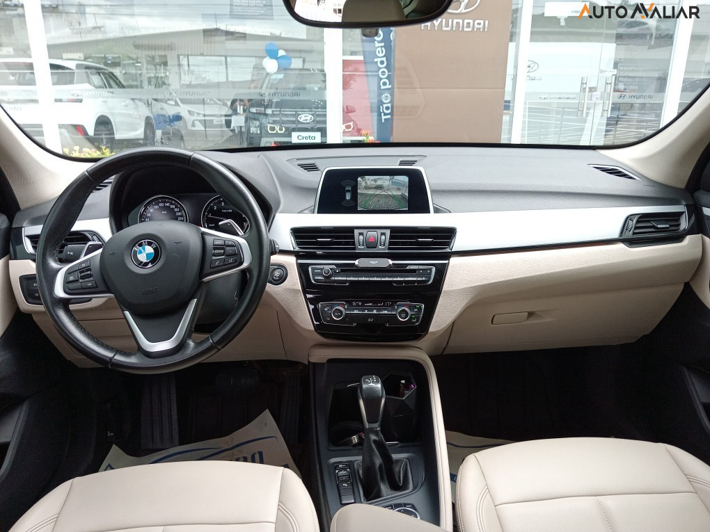 BMW X1 2.0 16V TURBO ACTIVEFLEX SDRIVE20I 4P AUTOMATICO