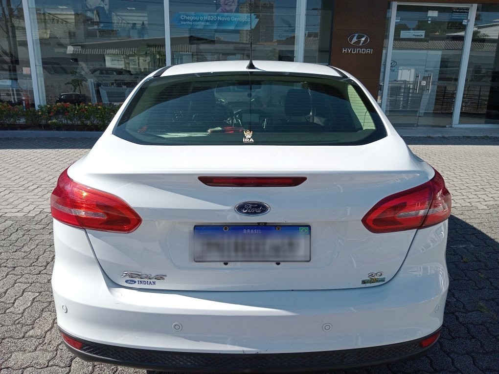 FORD FOCUS 2.0 SE PLUS 16V FLEX 4P POWERSHIFT