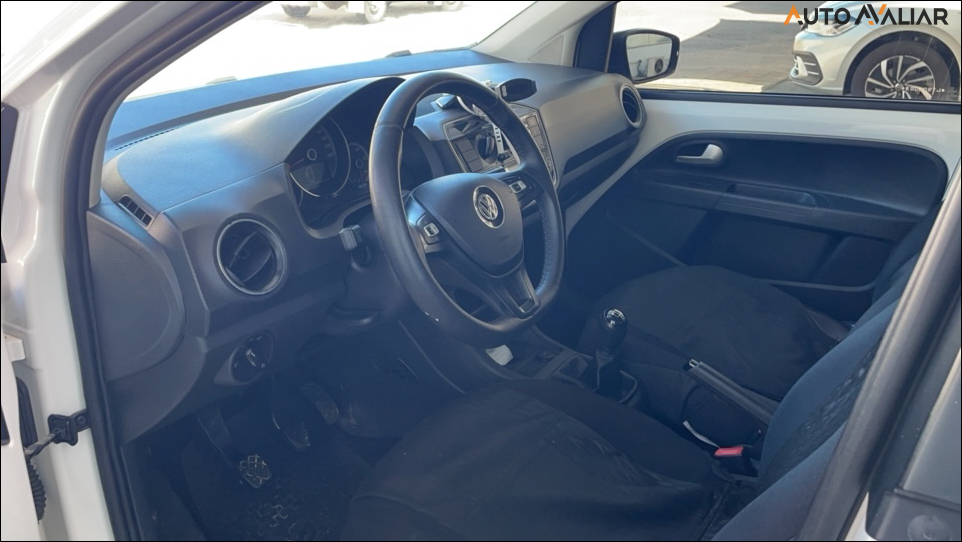 VOLKSWAGEN UP 1.0 170 TSI TOTAL FLEX XTREME 4P MANUAL