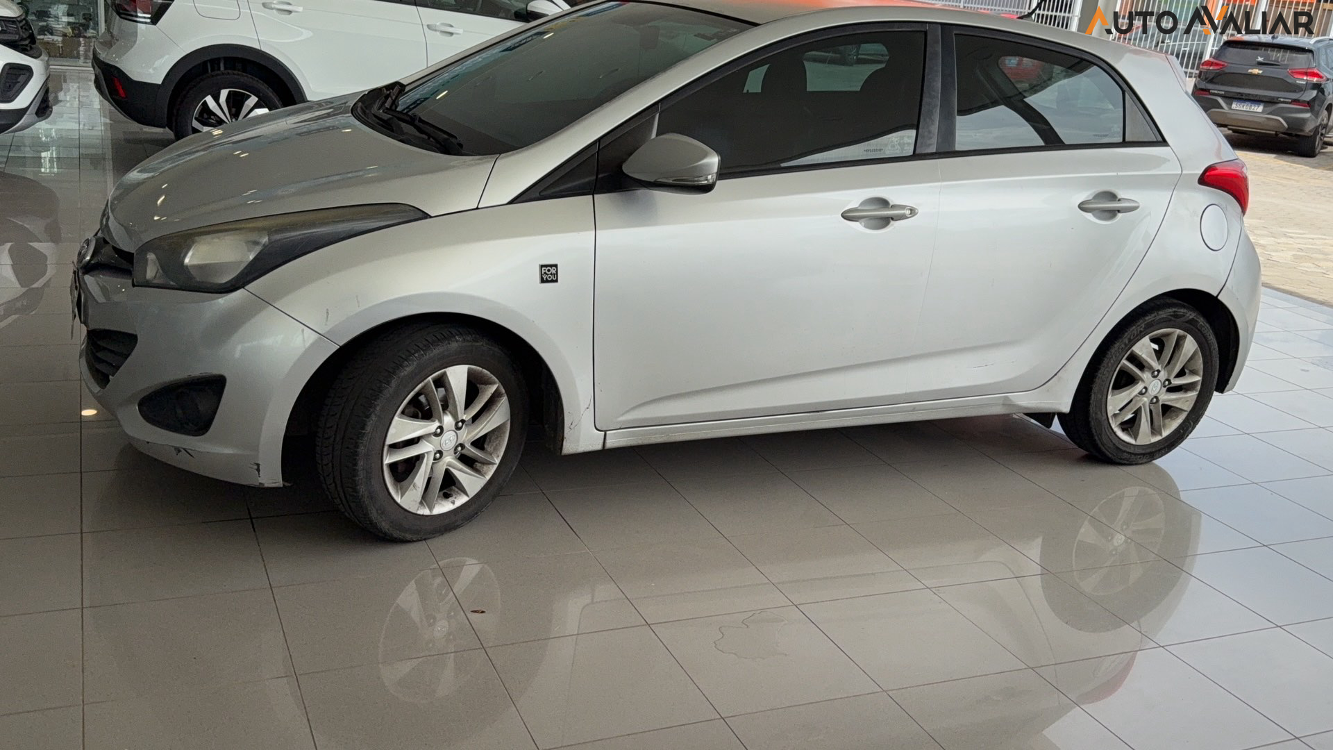 HYUNDAI HB20 1.0 COMFORT 12V FLEX 4P MANUAL