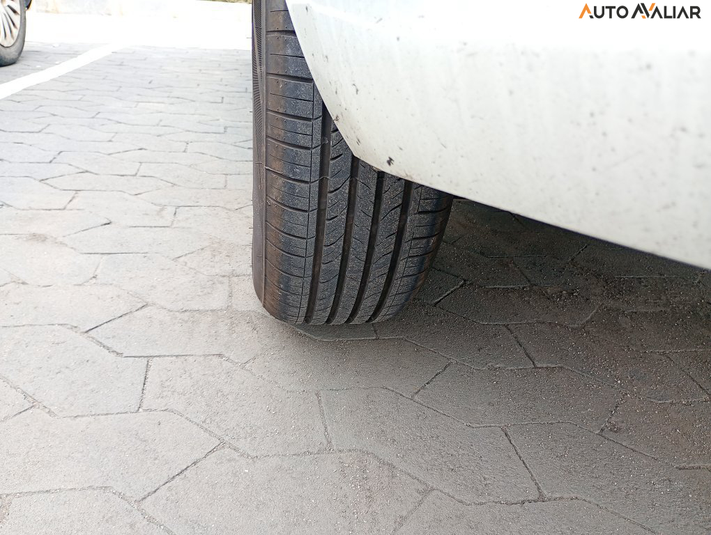 RENAULT LOGAN 1.0 12V SCE FLEX ZEN MANUAL