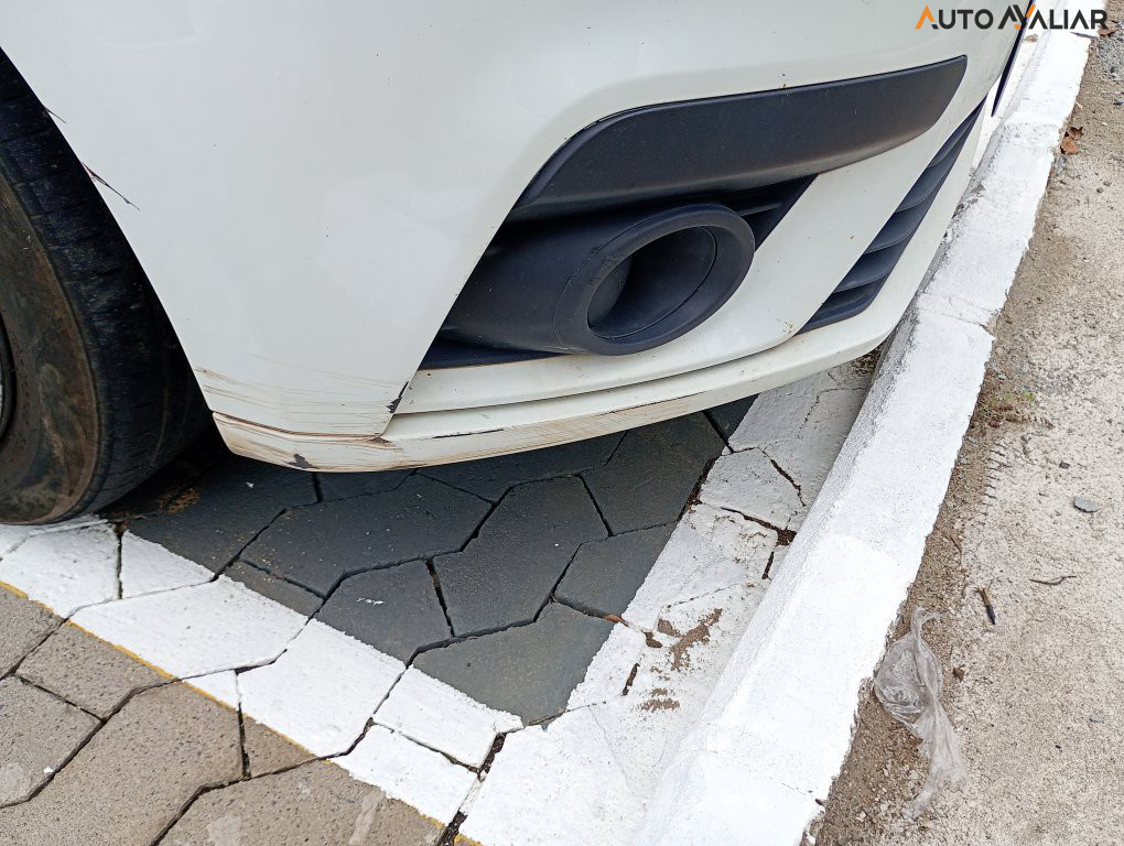 RENAULT LOGAN 1.0 12V SCE FLEX ZEN MANUAL