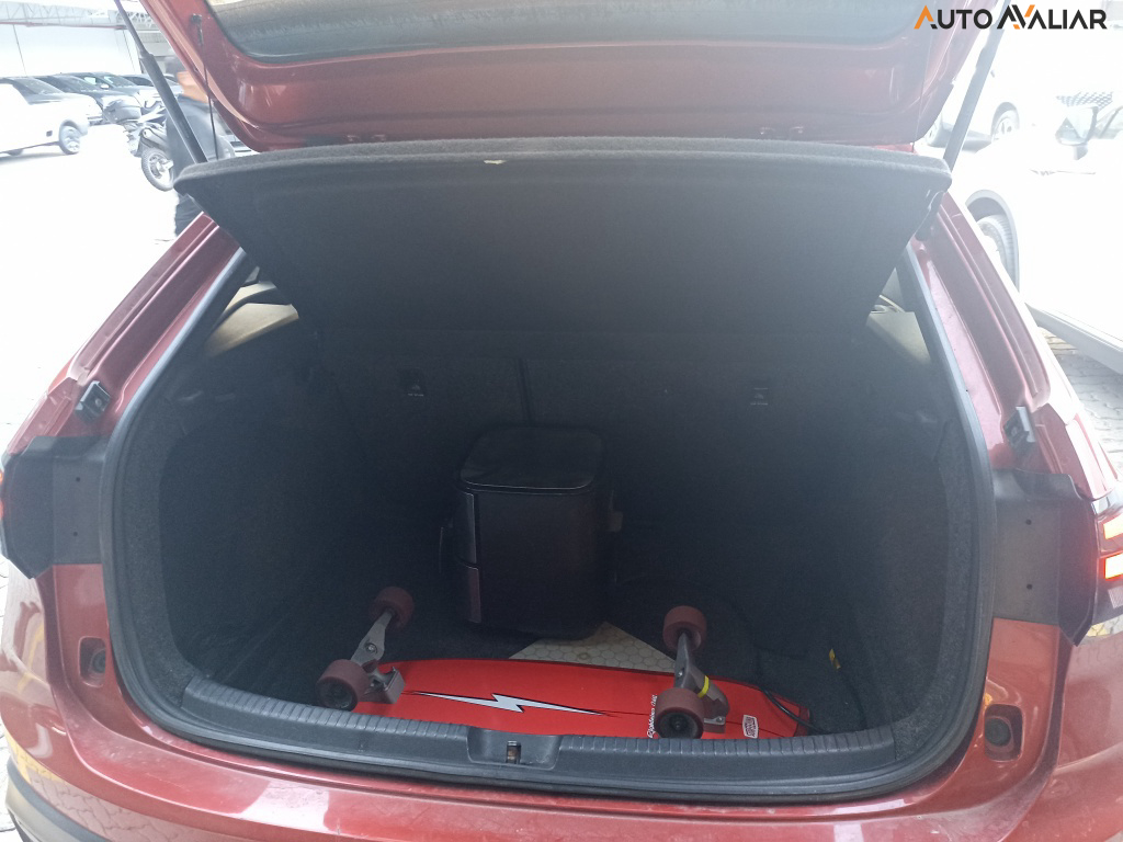 VOLKSWAGEN NIVUS 1.0 200 TSI TOTAL FLEX HIGHLINE AUTOMÁTICO