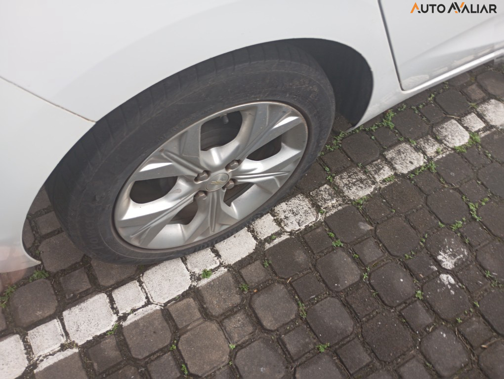 CHEVROLET ONIX 1.0 TURBO FLEX PREMIER AUTOMATICO