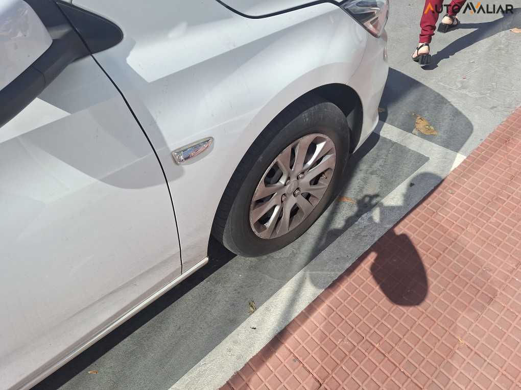 CHEVROLET ONIX 1.0 FLEX LT MANUAL