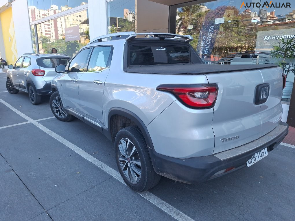 FIAT TORO 2.0 16V TURBO DIESEL VOLCANO 4WD AT9