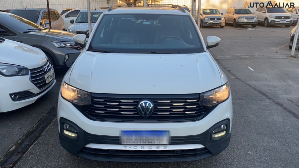 VOLKSWAGEN T-CROSS 1.0 200 TSI TOTAL FLEX COMFORTLINE AUTOMÁTICO