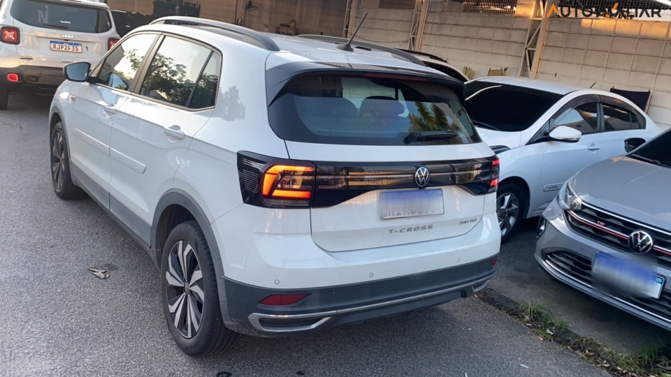 VOLKSWAGEN T-CROSS 1.0 200 TSI TOTAL FLEX COMFORTLINE AUTOMÁTICO