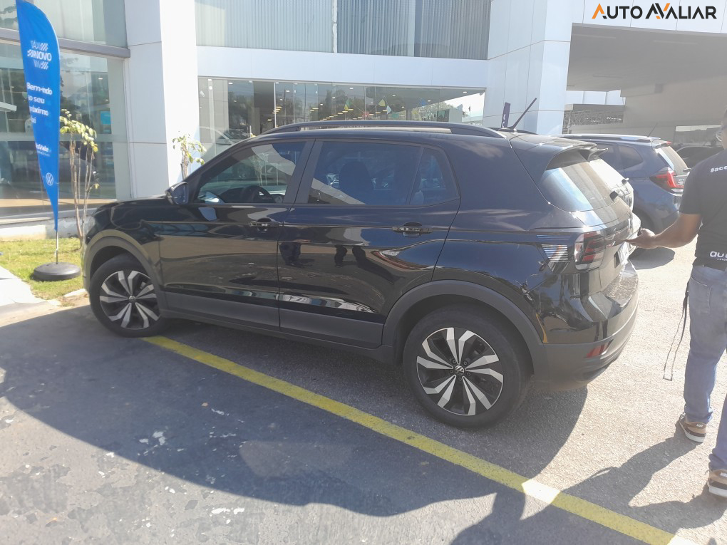 VOLKSWAGEN T-CROSS 1.0 200 TSI TOTAL FLEX AUTOMÁTICO