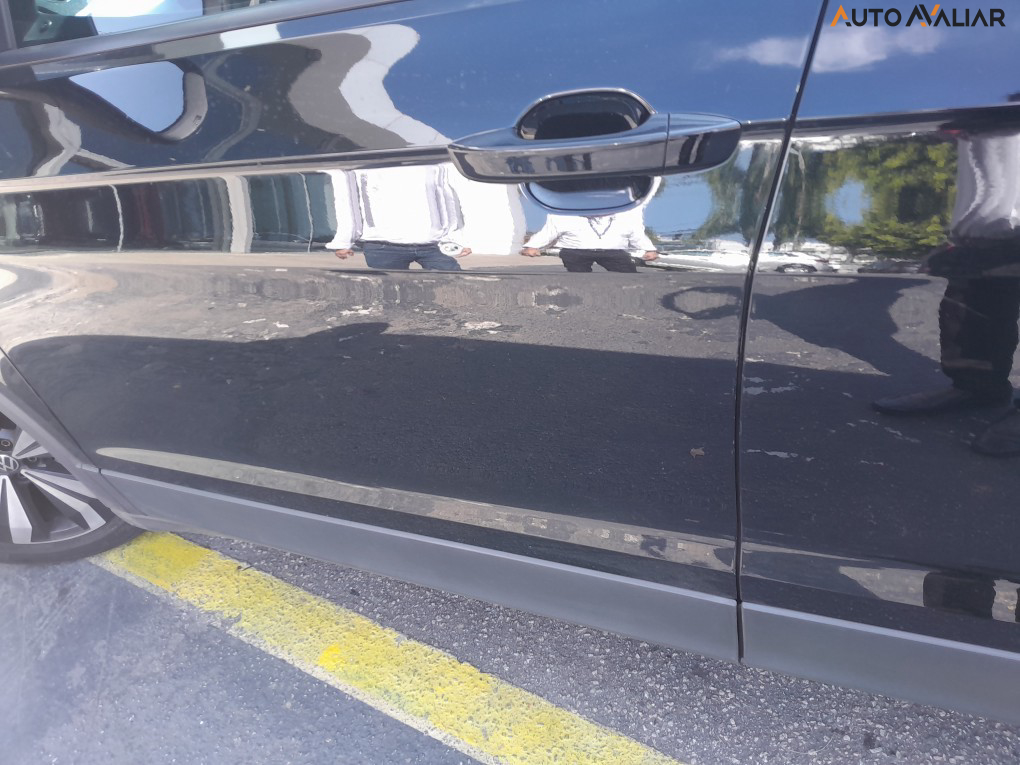 VOLKSWAGEN T-CROSS 1.0 200 TSI TOTAL FLEX AUTOMÁTICO