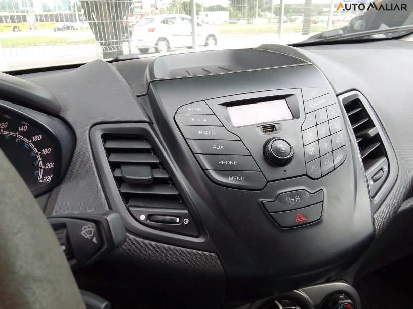 FORD FIESTA 1.5 S HATCH 16V FLEX 4P MANUAL