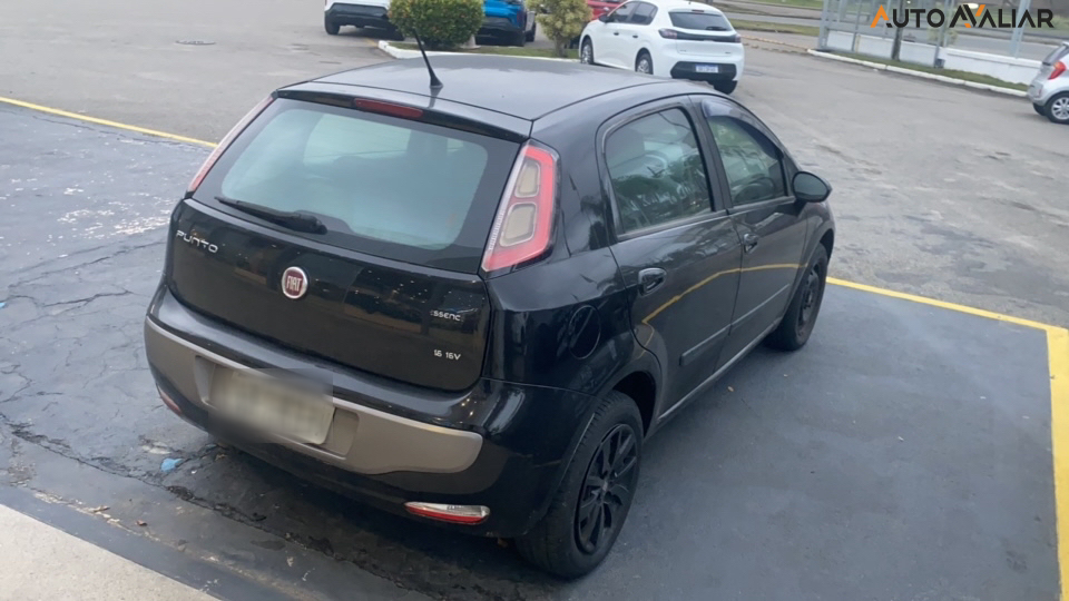 FIAT PUNTO 1.6 ESSENCE 16V FLEX 4P MANUAL
